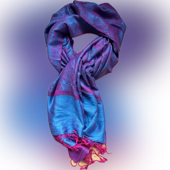 3️⃣Bundle of Three Scarves | Mildly Imperfect | 2 Pashmina & 1 Cashmere | Oblong - Picture 7 of 17